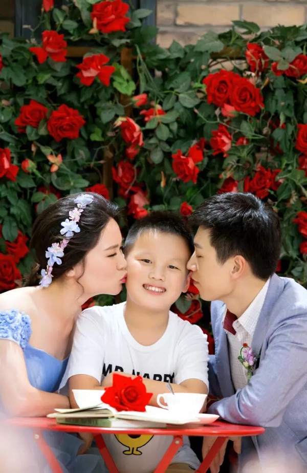 結(jié)婚十周年紀(jì)念冊(cè)設(shè)計(jì) 結(jié)婚十周年紀(jì)念冊(cè)設(shè)計(jì)